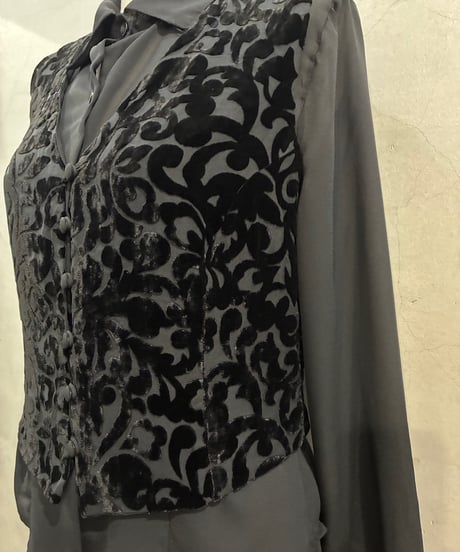 Opal Velour Arabesque Pattern Vest BK
