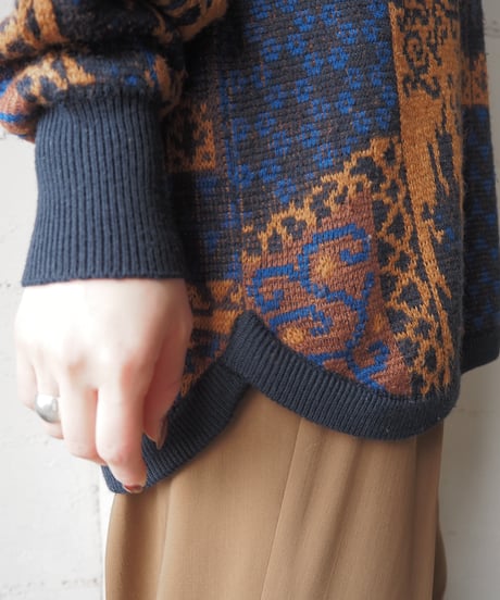 Vneck  Pattern Sweater NV OR