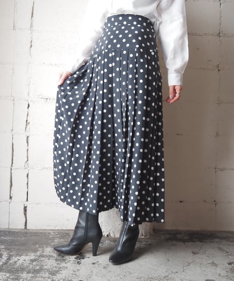 Polka Dot Pleated Skirt BKWH