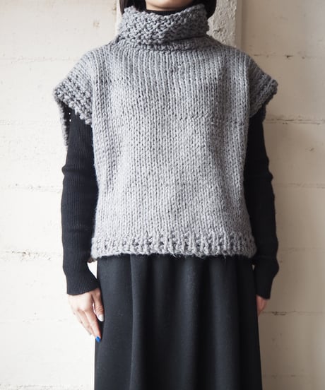 Side Button Turtle Neck Knit Vest GR