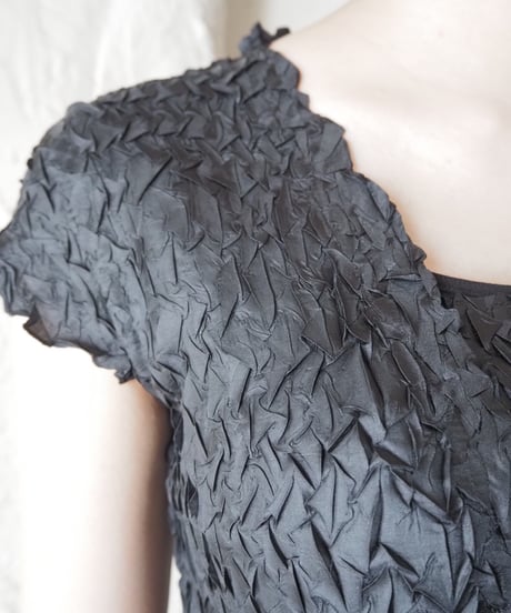 Square Neck Pleated Cutsewn BK