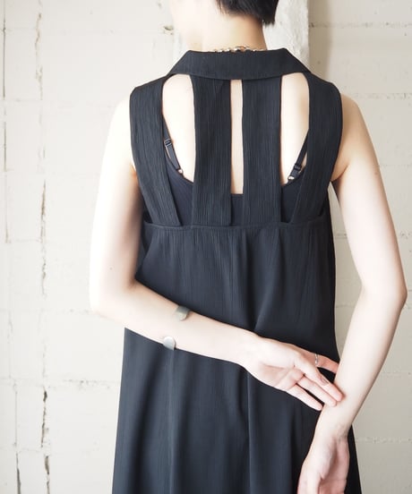Back Design Open Collar Dress BK
