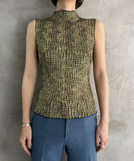 Pleated No Sleeve Tops GN