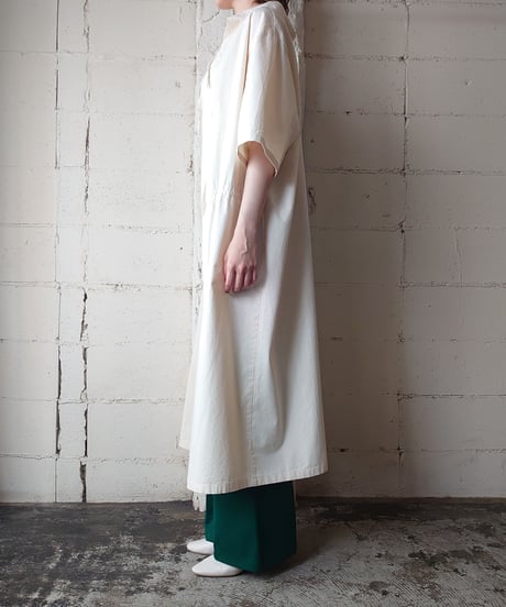 Bulgaria Type Surgical Robe IV
