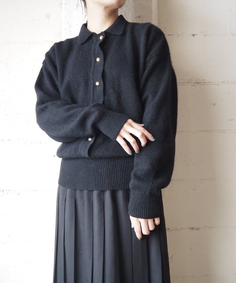 Gold Button Polo Knit BK