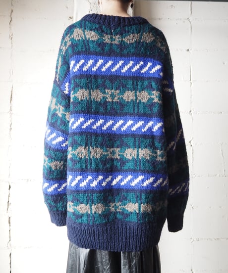 Big Sihouette Pattern Knit BLGN