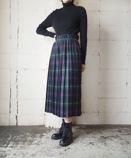 Plaid Pleated Skirt NVGN