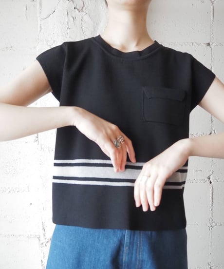 Sheer Line Pocket Knit  BKWH