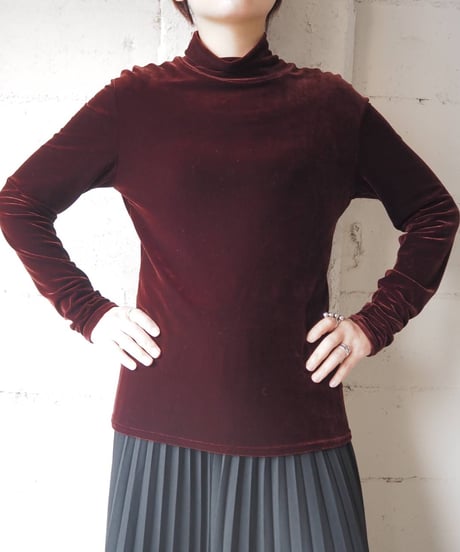 BANANA REPUBLIC Mock Neck Velour Cutsewn WIN