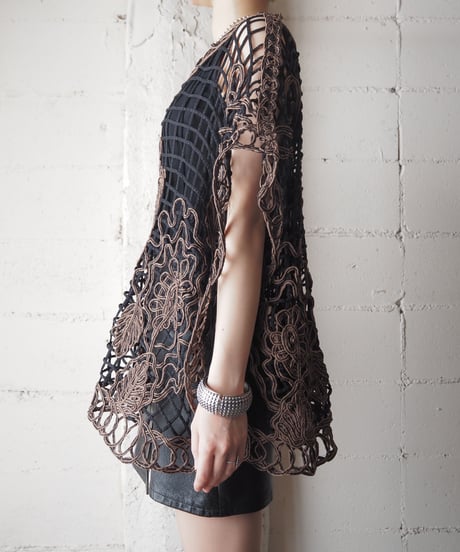Code Embroidery Vest BK BR