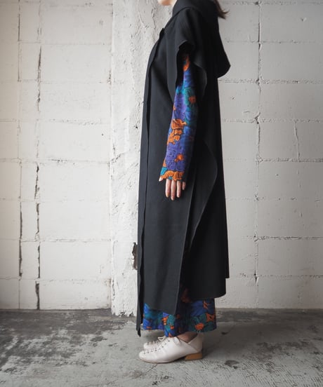 Hooded Long Vest BK