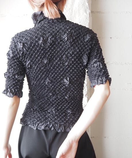 High Neck Popcorn Tops BK