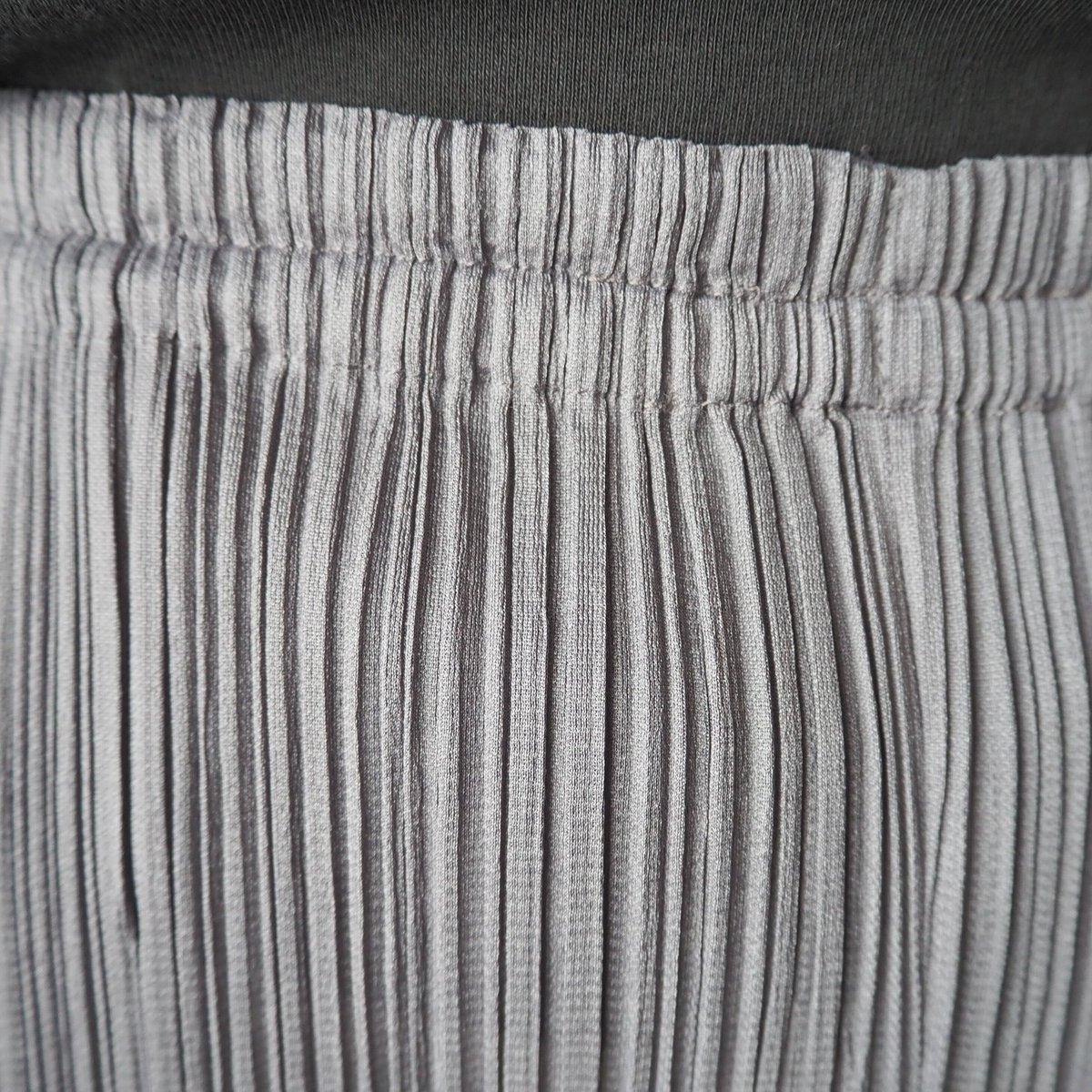 ISSEY MIYAKE PLEATS Please Pants GR | Orfeo