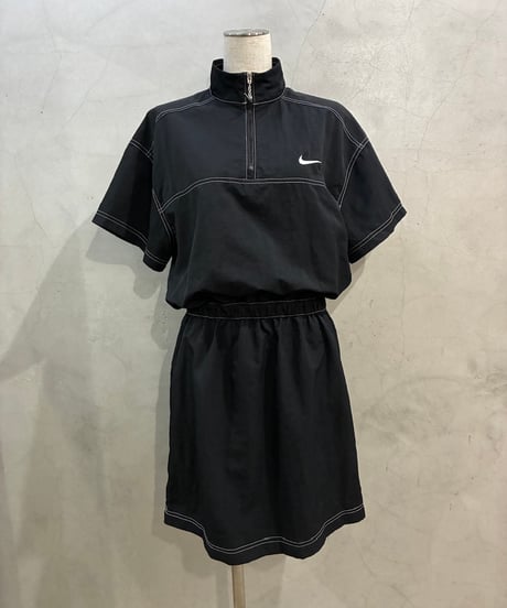 NIKE White Stitch Half Zip S/S Dress BK