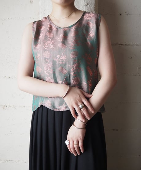 China Pattern Sleeveless Satin Blouse PIGN