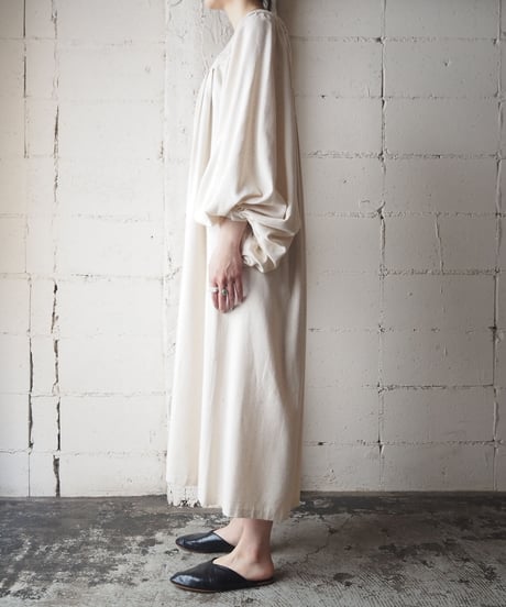 Volume Sleeve Embroidery Dress IV