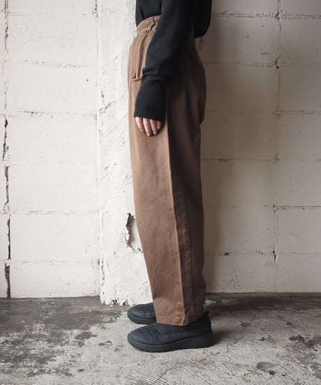 Design Pocket Tuck Pants BR
