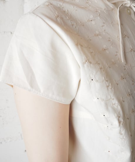 1960-70's Eyelet Embroidered Blouse IV