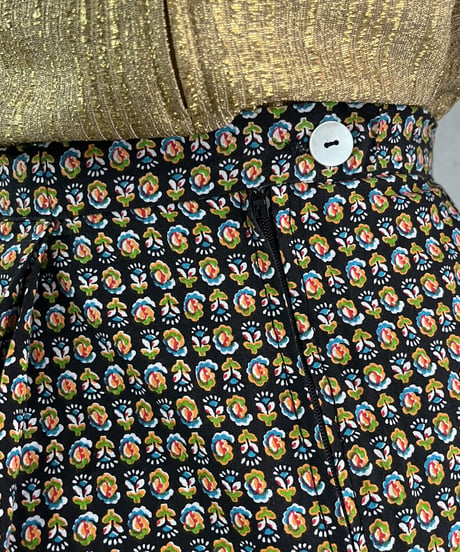 Tyrolean Flower Pattern Long skirt BKYE