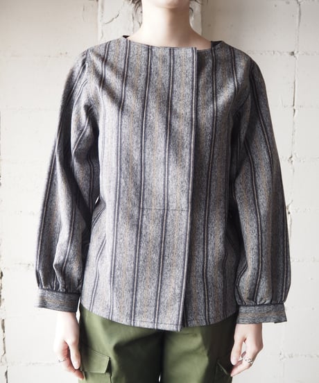 Collarless Stripe Blouse GRBK