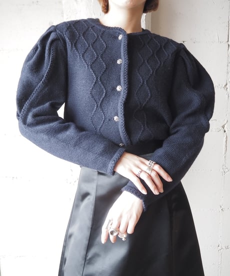 Volume Sleeve Tyrolean Cardigan NV