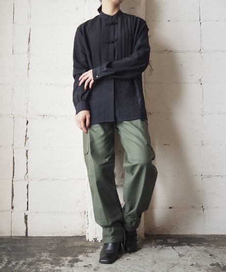 Pleated Collar China Shirts BK