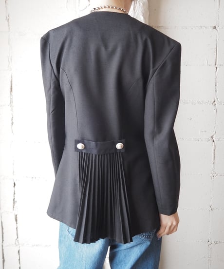 Big Shoulder Pleated Design Jacket BK