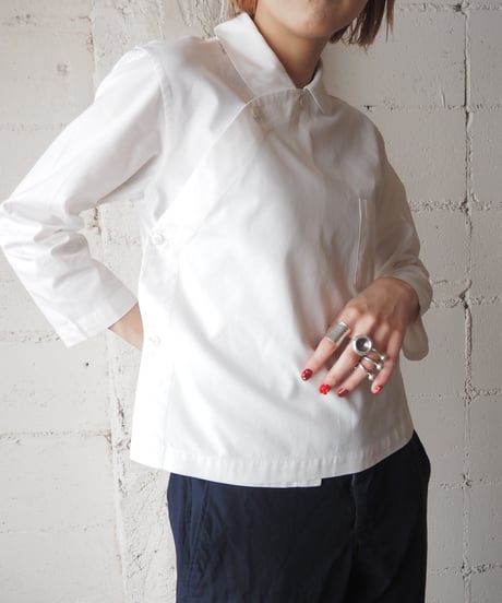 Round Collar Side Button Blouse WH