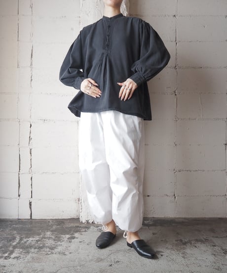Front Gather Pullover Band Collar Shirt BK