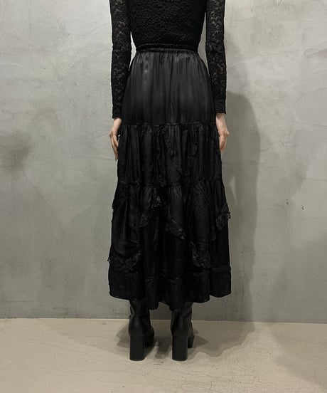 Satin × Lace Tiered Skirt BK