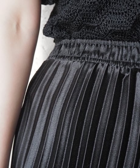 Satin Pleated Skirt BK