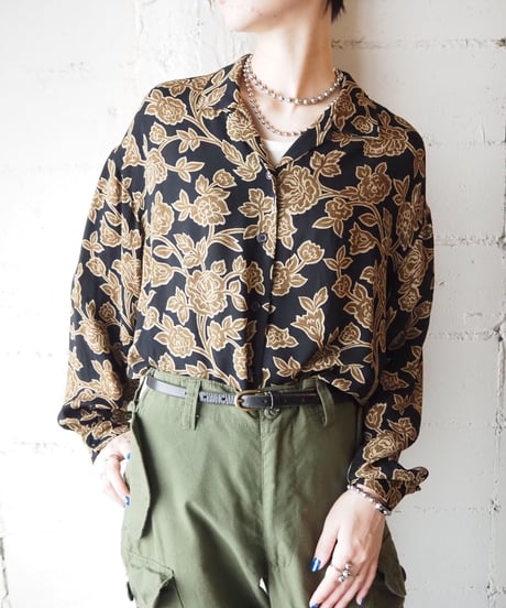 Open Collar Flower Pattern Shirt BKBR