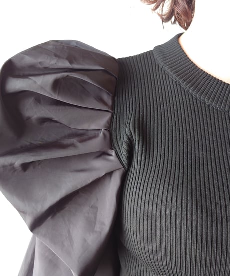 Volume Sleeve Rib Cutsewn BK