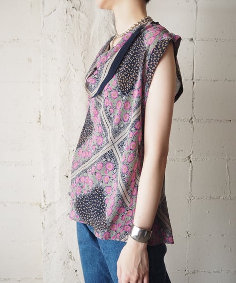 Drape Collar Sleeveless Scarf Blouse BK PI