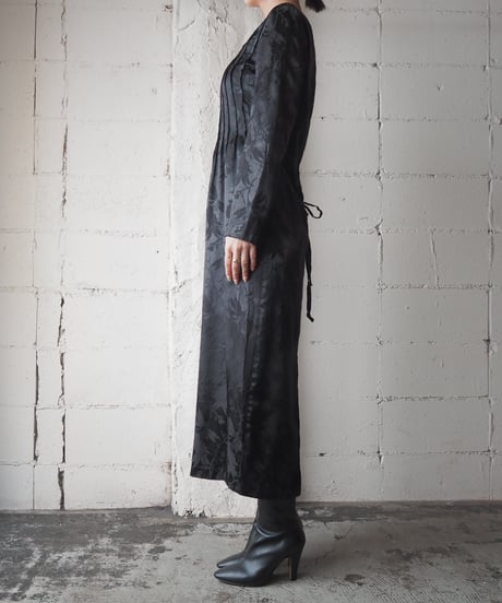 Shadow Flower Pleated Front L/S Dress BK