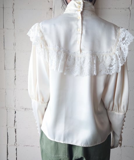 GUNNESAX Leg Of Mutton Sleeve Satin × Lace Blouse IV