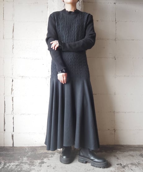 Stand Frill Collar Emboss Design × Knit Dress BK