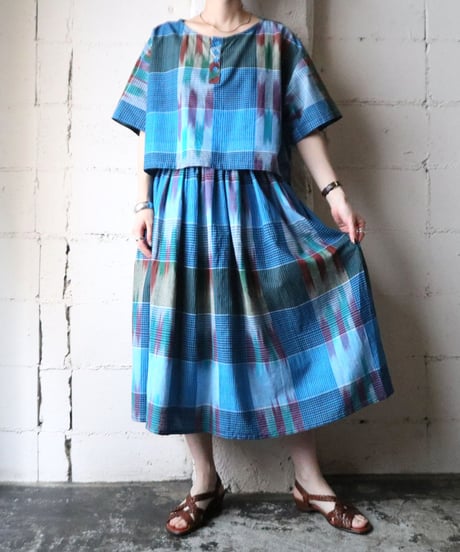 Short Blouse × Flared Skirt Setup BL