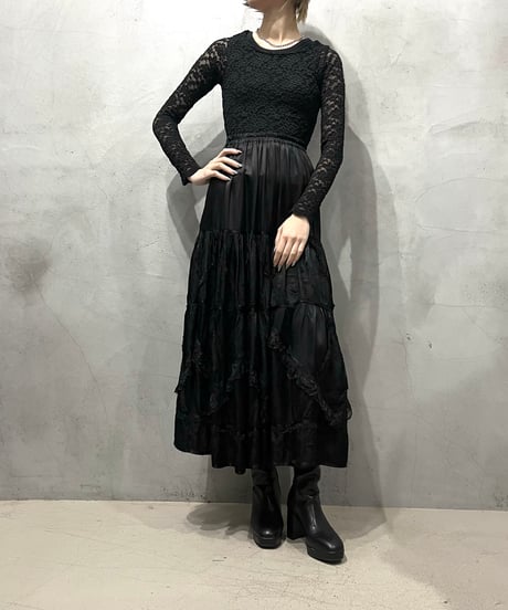 Satin × Lace Tiered Skirt BK