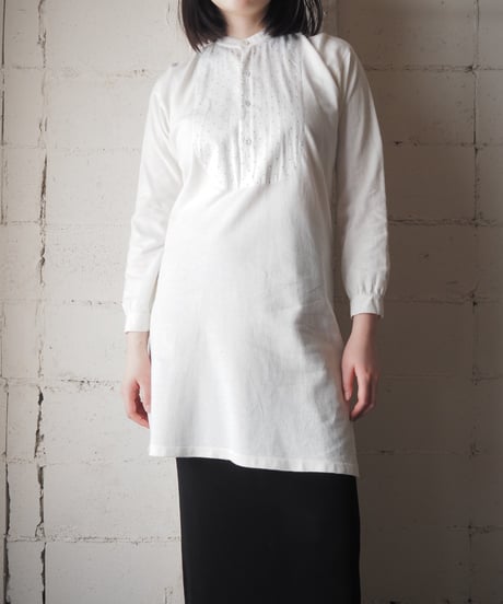 1960-70's Euro Small Pattern Bosom Pullover Long Cutsewn WH