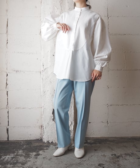Pintuck  Stand Collar Shirt WH