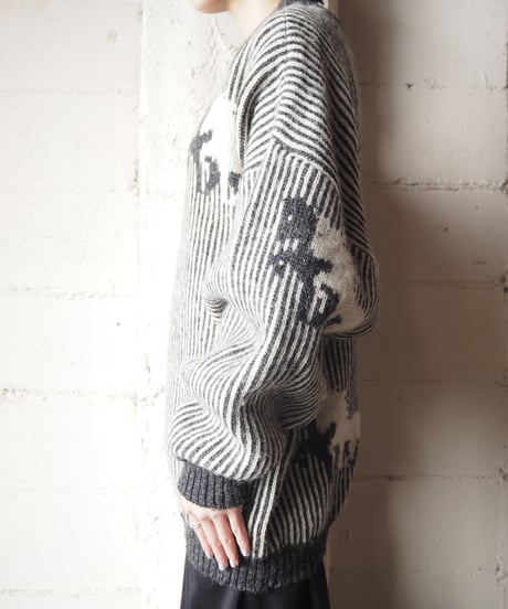 Horse Stripe Pattern Sweater GRWH