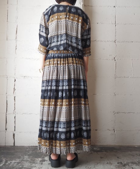Arabesque Pattern Rayon Dress BKMU