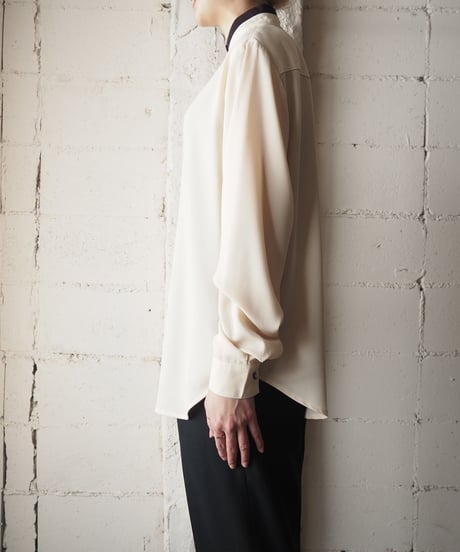 Bicolor Stand Collar Shirt IVBK