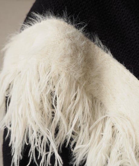 Shaggy Line Bicolor Knit