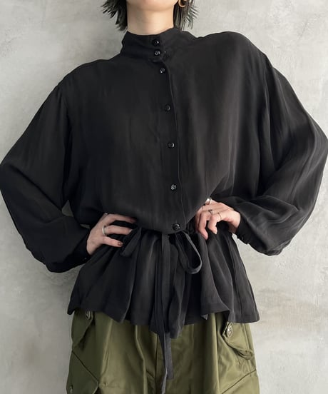 Back Pleated Waist Ribbon Band Collar Blouse BK