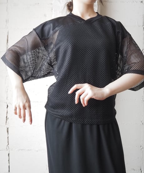 V Neck Mesh Tee BK