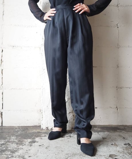 Shadow Stripe Back Button Tuck Pants BK