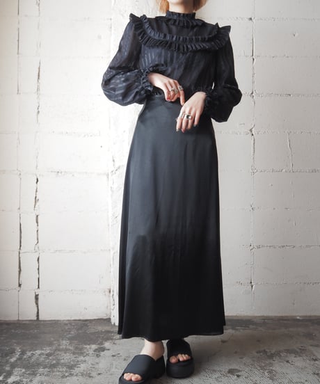Shadow Strip Frill Design Blouse BK