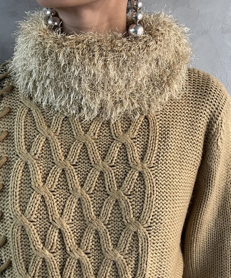 Shaggy Design Cable Knit BEBK